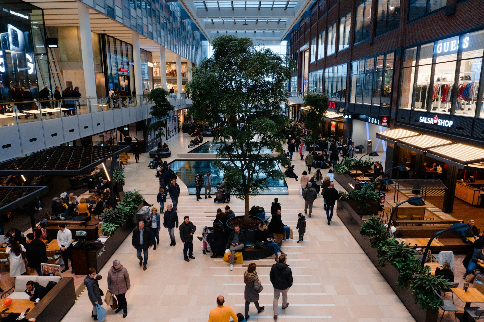 A busy shopping centre, representing cause of action estoppel in commercial property disputes in Vancouver, British Columbia.